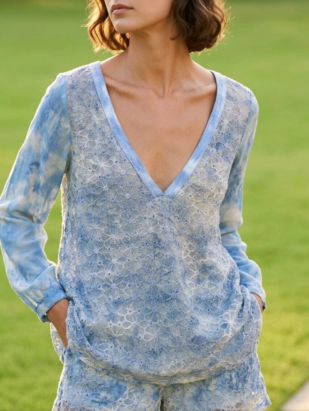 Aratta Silent Journey Light Blue Sheer Lace V-Neck Tunic Sz Medium